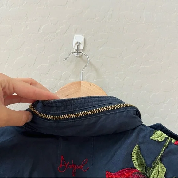 desigual pakaian jadi wanita navy utility jacket butterfly bird bee - Picture 13 of 14